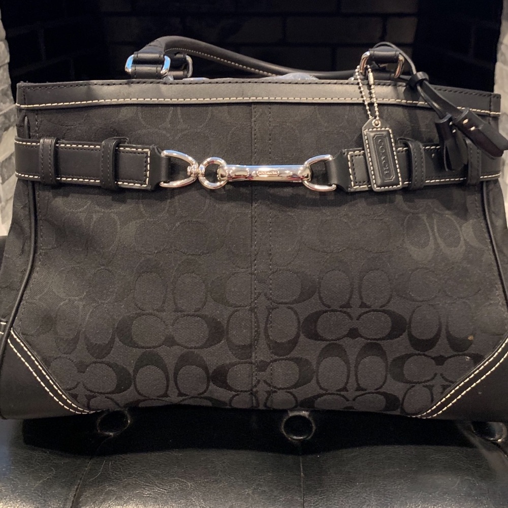Coach shoulder bag